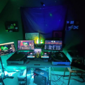 simon_mcminn1983 avatar